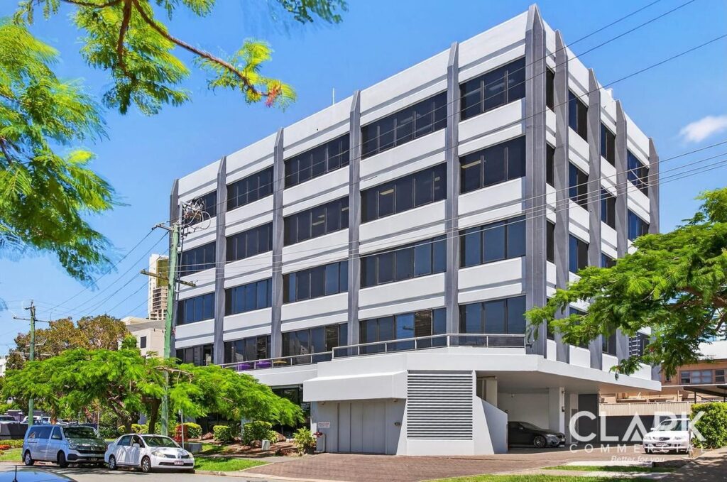 2/52 Davenport Street, SOUTHPORT, QLD 4215