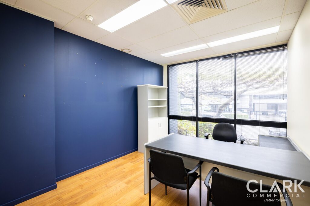 2/52 Davenport Street, SOUTHPORT, QLD 4215