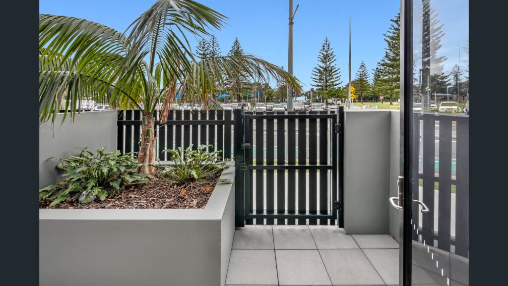 103/185 Old Burleigh Road, BROADBEACH, QLD 4218